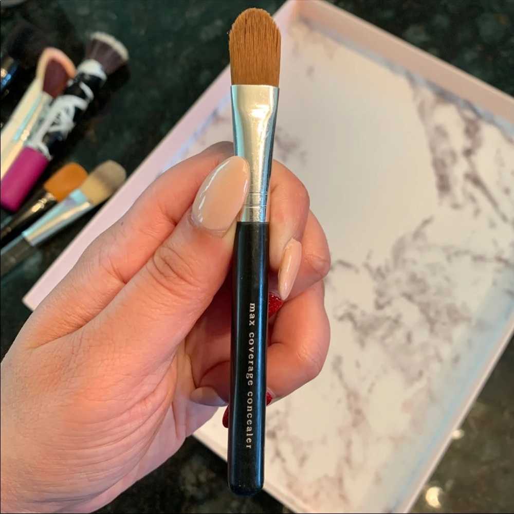 Makeup Brushes Bundle - Picture 8 of 8